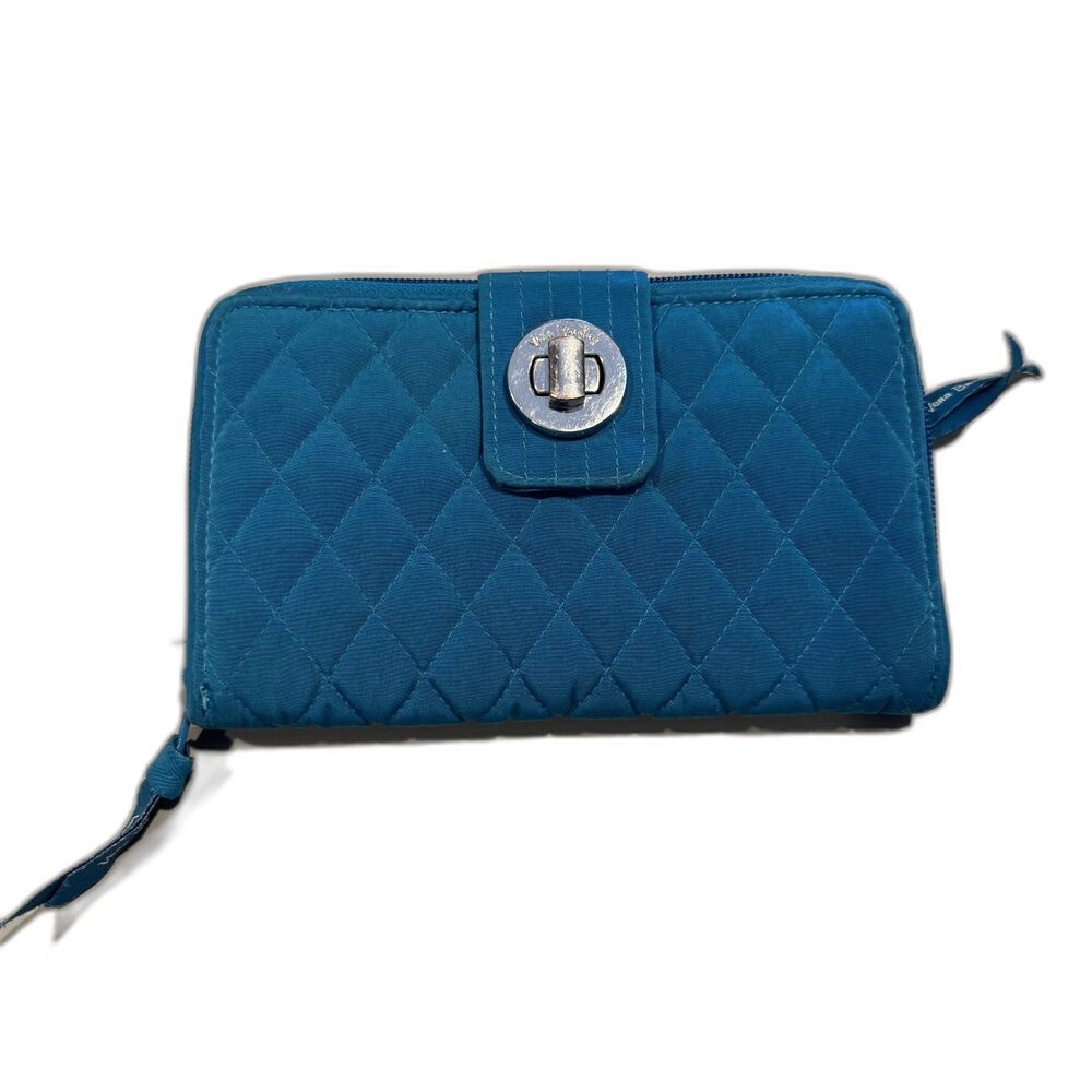 Vera Bradley Wallet Turnlock Quilted Blue Zip Pockets Women Travel Card Slots